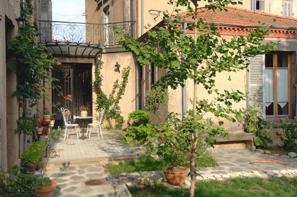 فندق Saint-Germain-Lembronفي  La Maison De Mariecamille المظهر الخارجي الصورة